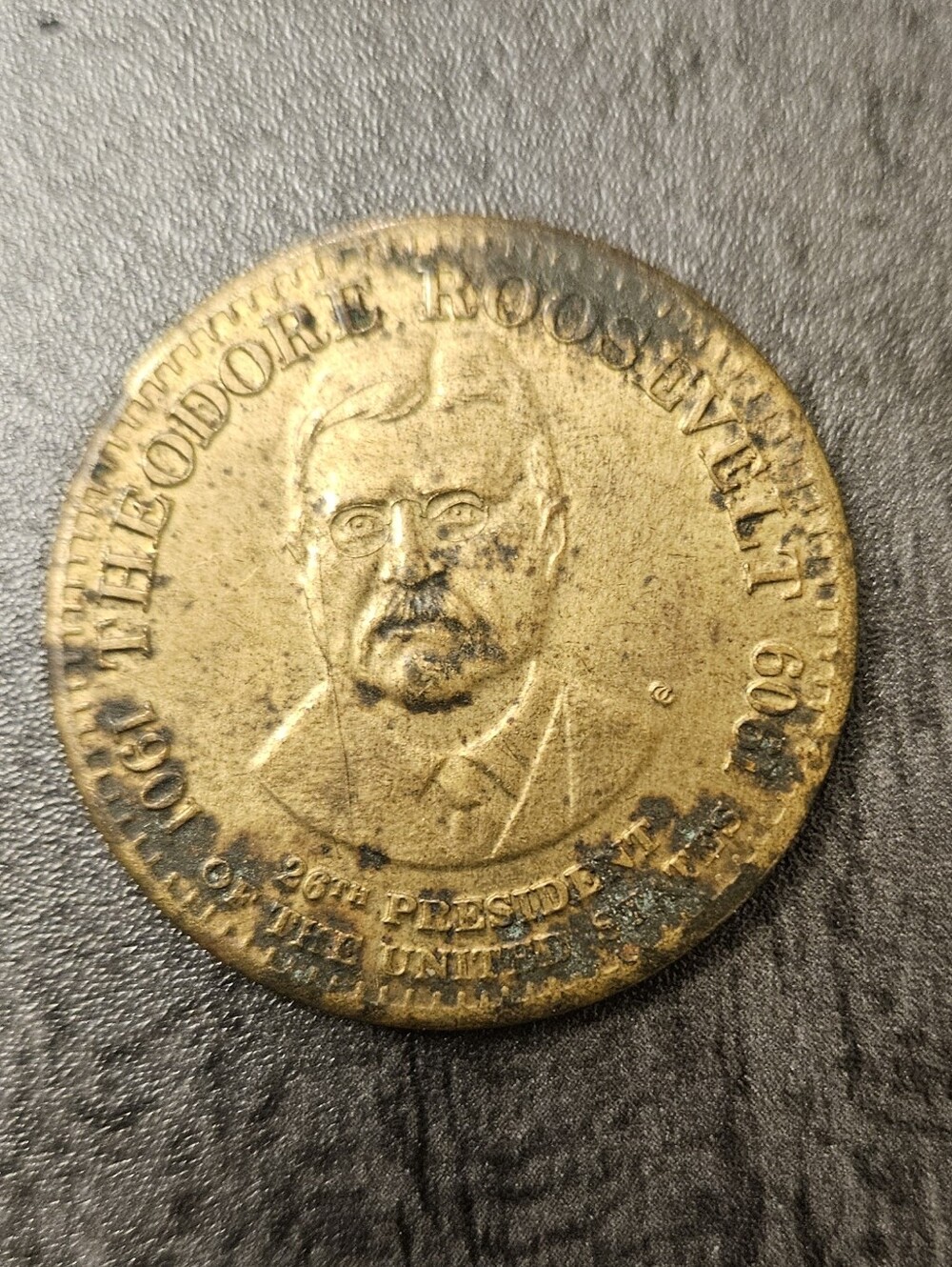 Vintage Presidential & Historical Medallion Lot - Set of 4 - Picture 8 of 9
